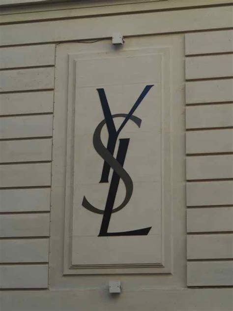 ysl monogram museum collectionm